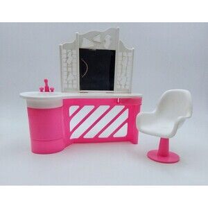 Totally Hair Barbie Beauty Salon Boutique 1989 Mattel #7276 Arco Sink Chair Pink